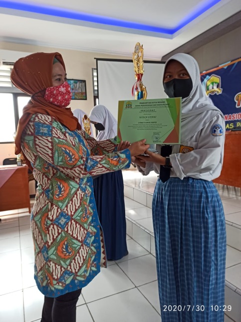 JUARA I LOMBA CIPTA CEERPEN